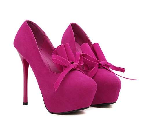 Beautiful Ladies BowTie Pumps