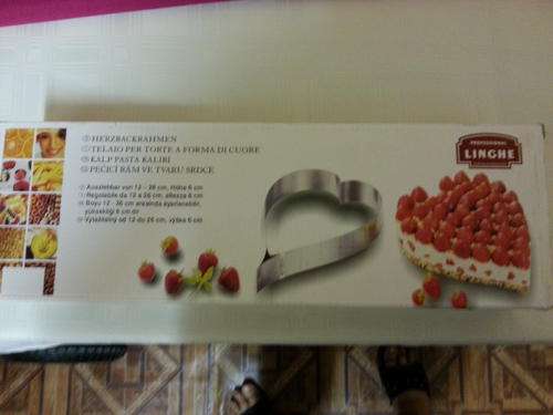 HART SHAPE BAKING ACCESSORIES