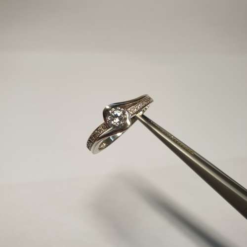 Stunning Sterling Silver Infinity Ring with Cubic Zirconia | Size M
