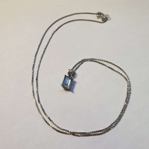 Beautiful Sterling Silver Necklace with Blue Stone Pendant