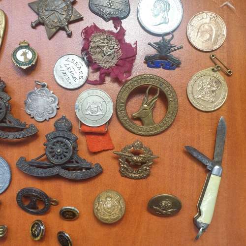 A collection of War Medals, Badges & Memorabilia | Bid to Take All | Crazy R1 Start