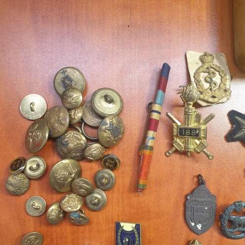 A collection of War Medals, Badges & Memorabilia | Bid to Take All | Crazy R1 Start