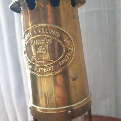 1981 E. Thomas and Williams LTD. Brass Cambrian Lamp Makers Aberdare Wales No. #80289
