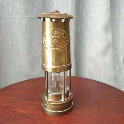 1981 E. Thomas and Williams LTD. Brass Cambrian Lamp Makers Aberdare Wales No. #80289