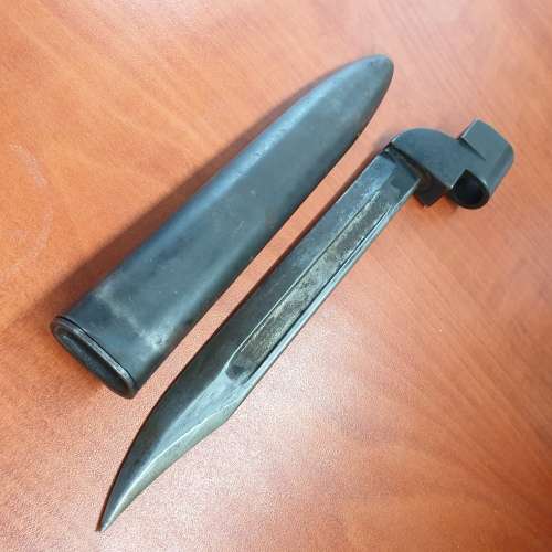 Enfield Bayonet No9 with Scabbard (See stamps on images)