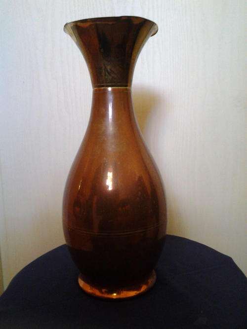 STUNNING COPPER AND BRASS VASE MADE IN HOLLAND STAMPED AT THE BOTTOM