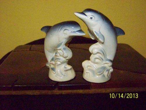 STUNNING VINTAGE PORCELAINE DOLPHIN SALT AND PEPPER SET