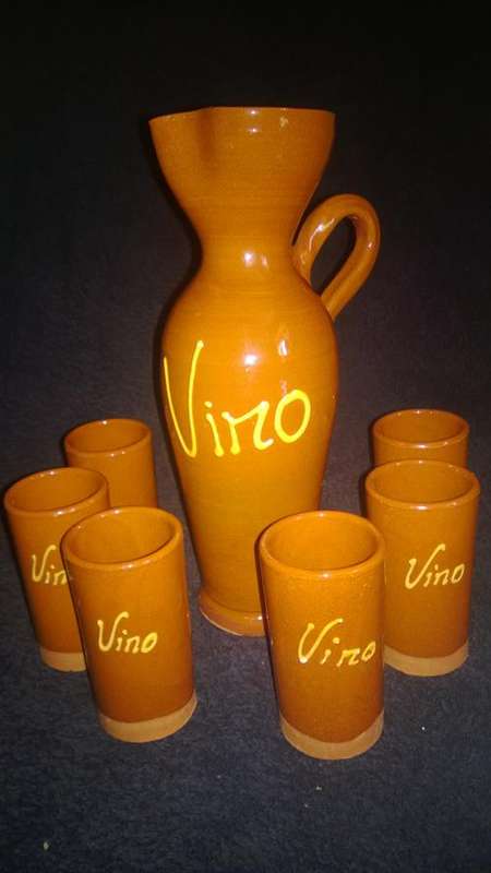 Perfect condition!!! VINO wine decanter set.. amazing item for grabs..