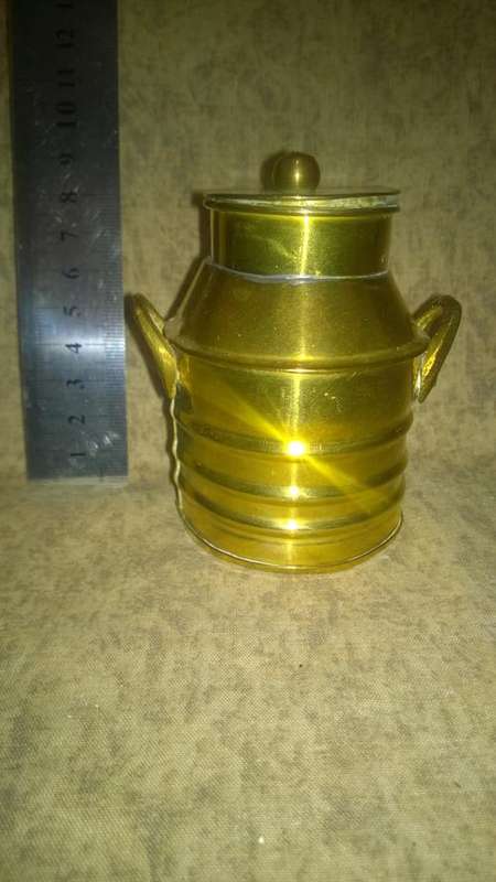 Vintage BRASS Pot!!