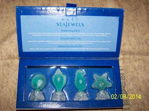 COLLECTABLE SEA JEWELS PERFUMES NEVER BEEN OPENED