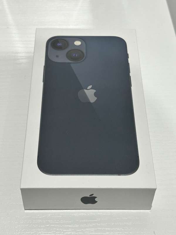 iPhone 13 Mini (128GB) MidNight - Mint Condition!