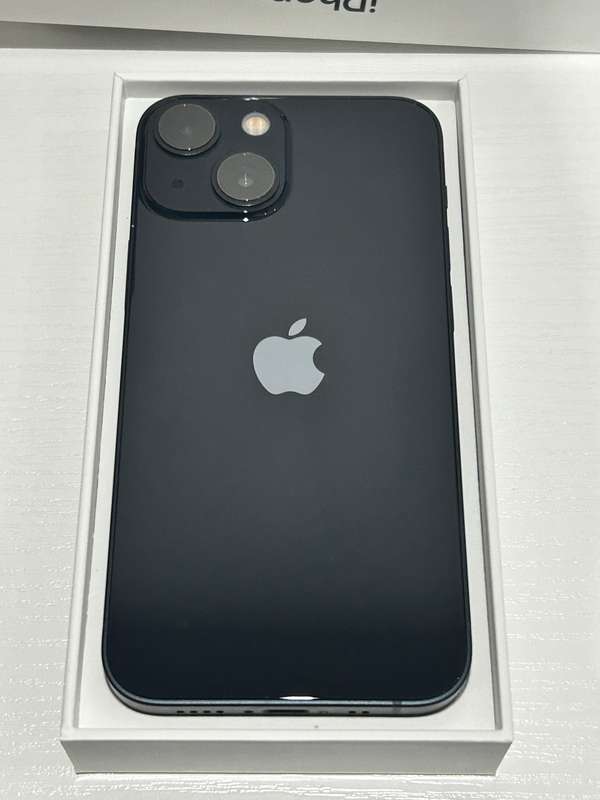iPhone 13 Mini (128GB) MidNight - Mint Condition!