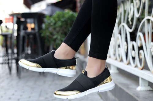 Color Matching Women Round Toe Sneakers Black - FREE SHIPPING