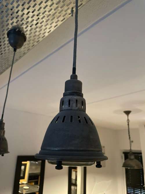 Vintage industrial hanging pendant lights