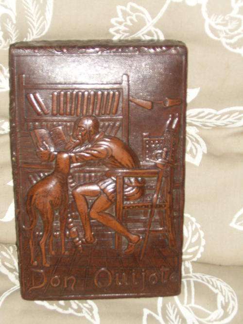 Musical Cigar Box : Don Quiote Embossed