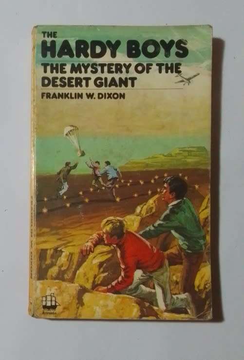 The hardy boys: The mystery of the desert giant-By: Franklin W. Dixon
