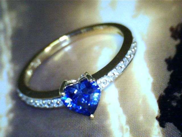 REAL TANZANITE 9CT SOLID GOLD & DIAMOND RING