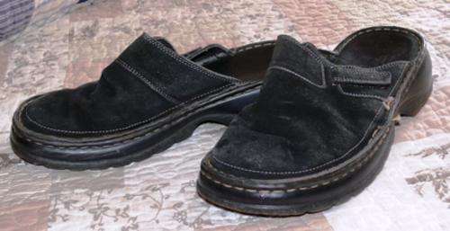 LADIES' SHOES (x3)