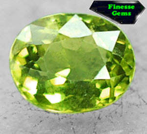 NATURAL OVAL RICH BRIGHT OLIVE GREEN PAKISTAN OLIVINE PERIDOT 1.09 ct