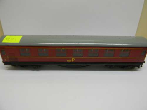 HORNBY DUBLO COACH MADE OF METAL