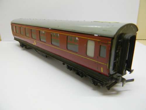 HORNBY DUBLO COACH MADE OF METAL