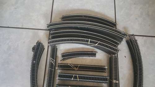 HO TRACK MOSTLY HORNBY (SEE PHOTOS)