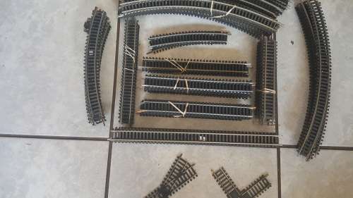 HO TRACK MOSTLY HORNBY (SEE PHOTOS)