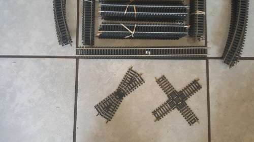HO TRACK MOSTLY HORNBY (SEE PHOTOS)
