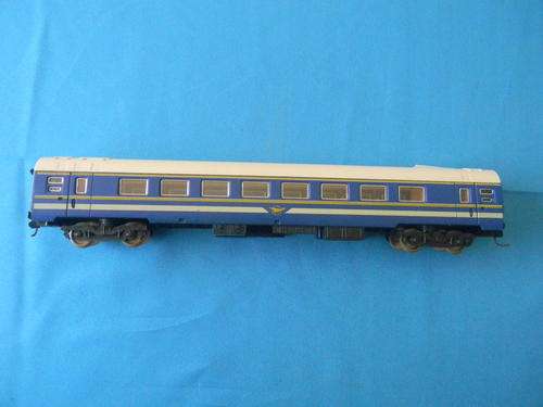 LIMA BLUE TRAIN COACH