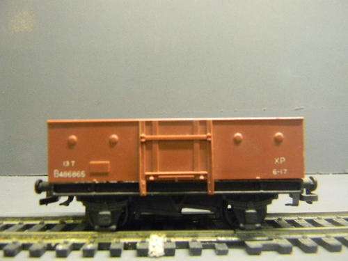 HORNBY OPEN WAGON XP 6-17
