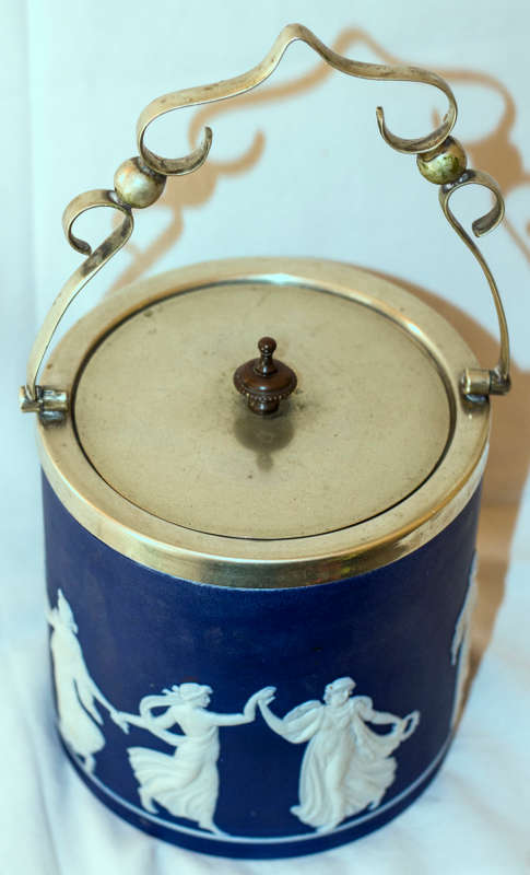JASPERWARE Cobolt dipped biscuit jar
