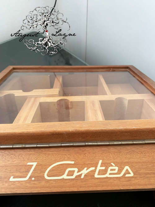 Vintage J Cortes Humidor