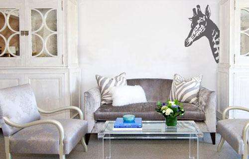 Giraffe Vinyl Wall Decal.