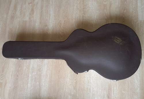 Beautiful Washburn Monterey Accoustic/electric Guitar (Including original hard case worth R2000)