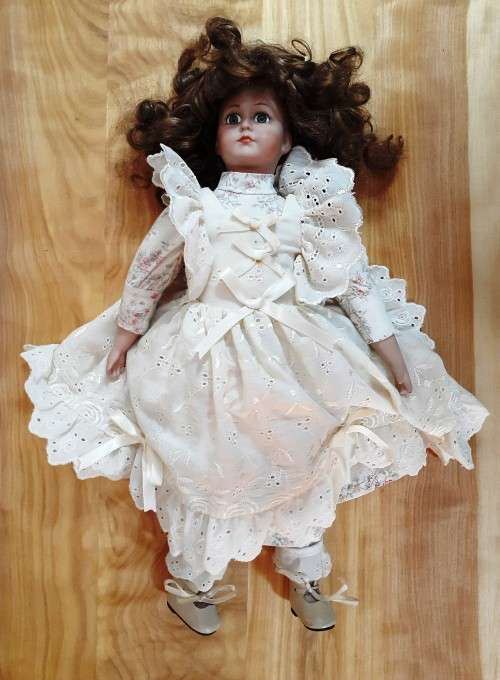 Doll Collectors! Beautiful Vintage Ceramic Doll for Christmas