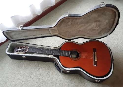 Bargain! Yamaha Grand Concert Classical Guitar GC-10A in Hard Case