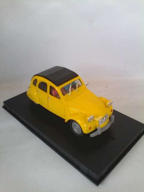 Pink Kar Citroen 2CV Boxed