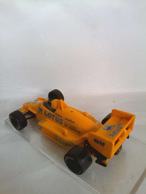 YEAR END STOCK CLEARANCE SALE! - Scalextric Camel Lotus Honda T98 F1