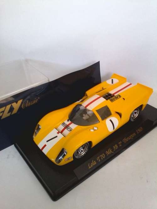 Fly C32 Lola T70 Mk 3B Thruxton 1969 Mint Boxed