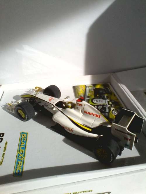 Scalextric C3047A Jenson Button Brawn GP001 Limited Edition no. 4620 of 5000 Mint Boxed