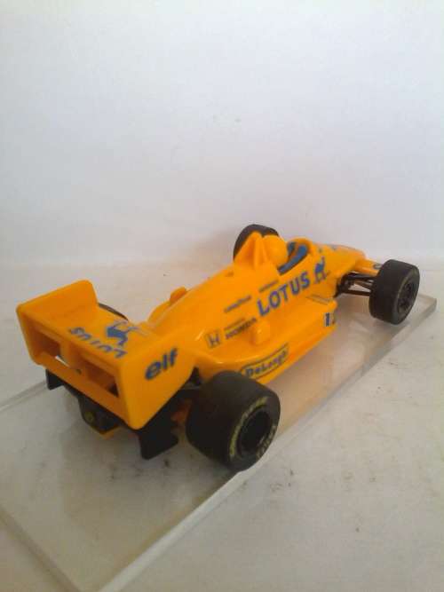 YEAR END STOCK CLEARANCE SALE! - Scalextric Lotus Honda Formula 1 Ayrton Senna