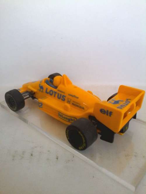 YEAR END STOCK CLEARANCE SALE! - Scalextric Lotus Honda Formula 1 Ayrton Senna