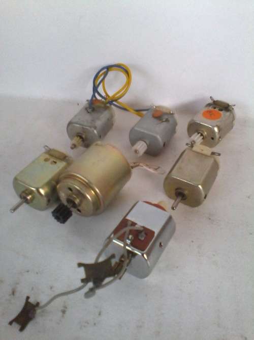 One Lot of Low Voltage Electric Motors x 7