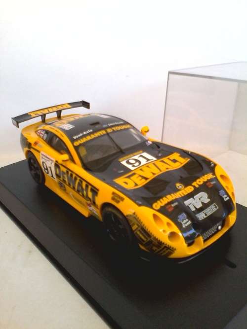 Scalextric C2453 TVR Tuscan 400R De Walt 24hour Le Mans 2003 Boxed