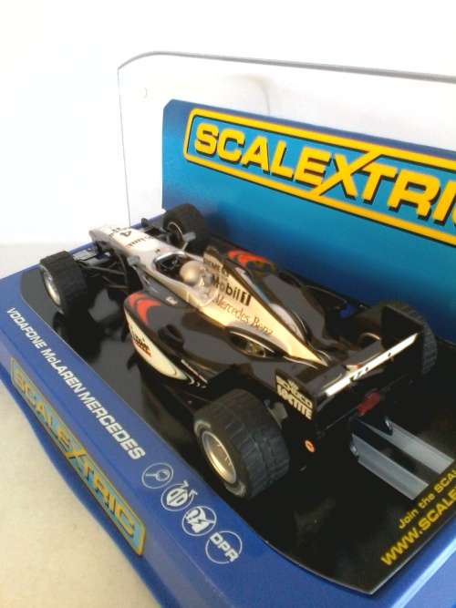 Scalextric C2416 McLaren Mercedes MP4/16 F1 Boxed