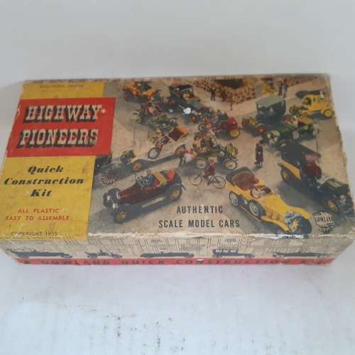 Highway Pioneers Jaguar XK120 Plastic Kit Boxed