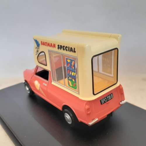 Oxford Die Cast Ltd Edition Mini Ice Cream Van Batman Special Mint Boxed