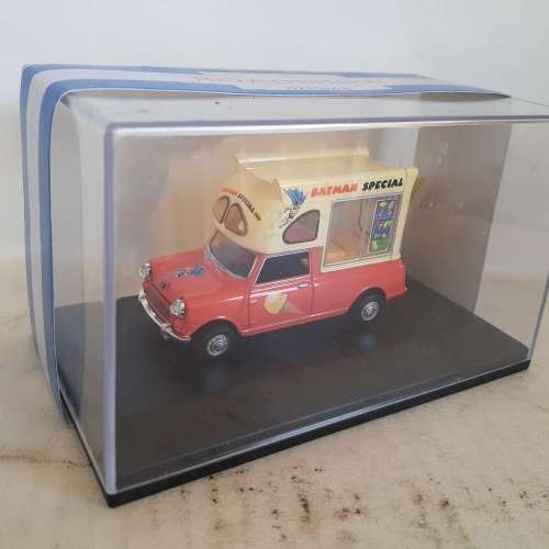 Oxford Die Cast Ltd Edition Mini Ice Cream Van Batman Special Mint Boxed