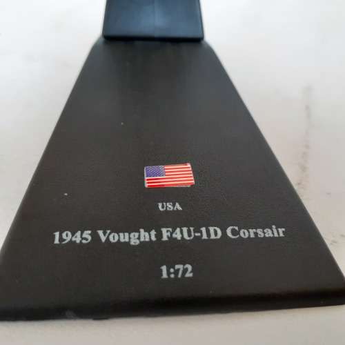 AmerCom Collection 1945 Vaught F4U-1D Corsair