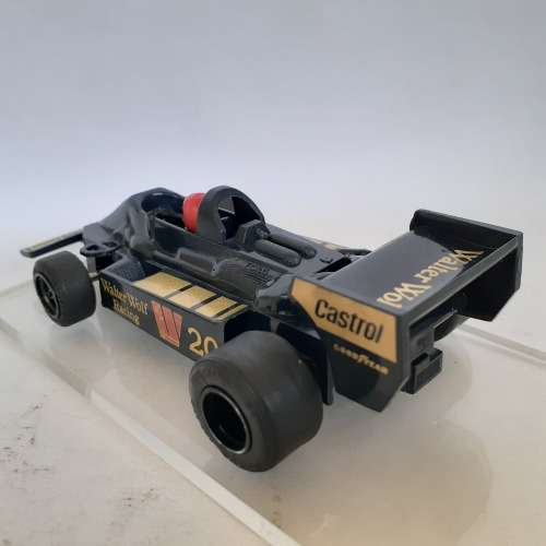 Scalextric C133 Wolf WR5 Formula 1